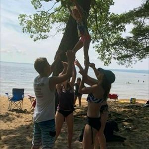 Meet your Posher, Caitilin